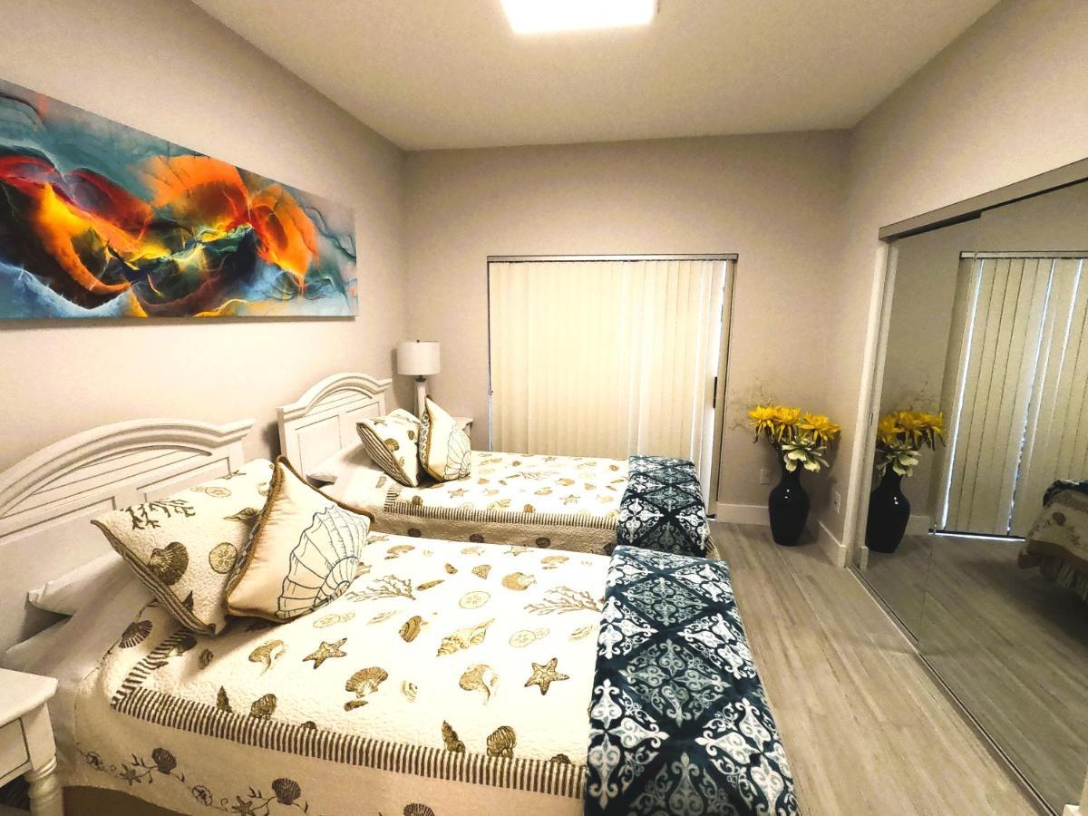 Naples Dream At Wtc With Heated Pool Spa Sauna 7 Bicycles And 3 Mls To Beach Exterior photo